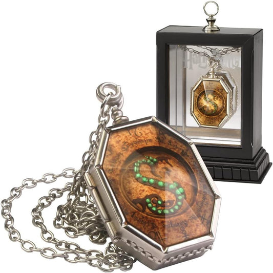 Médaillon de Salazar Serpentard Horcruxe Harry Potter – The Noble Collection