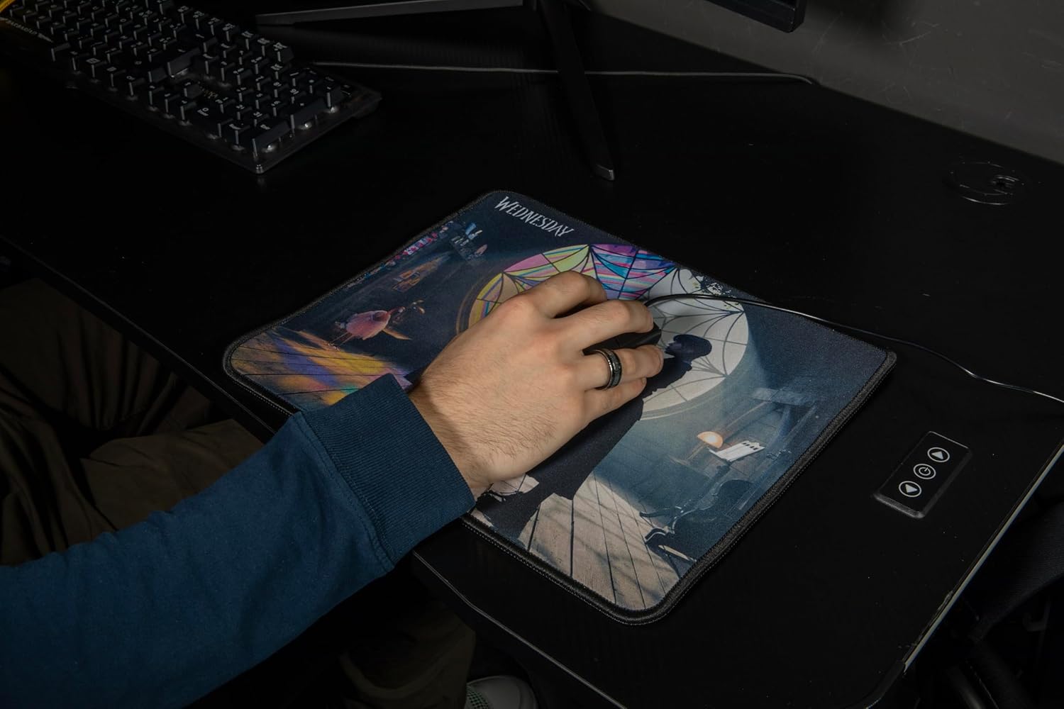 Tapis de Souris Konix – Wednesday Duel